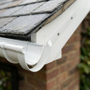 Half Round Aluminium Gutter Side Rafter Bracket 125mm — RAL 9016 (in use)